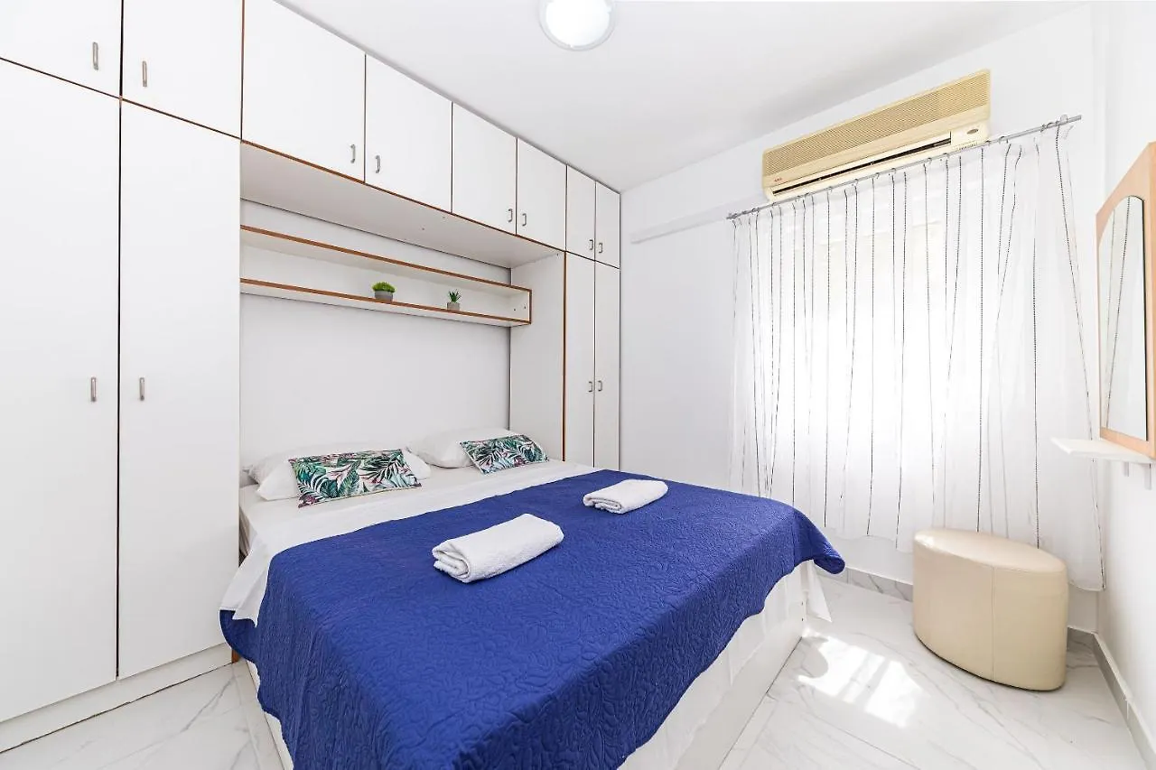 Apartments Punta Donji Okrug